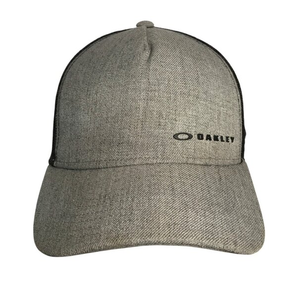 Oakley Mens Heathered Gray & Black Snapback Trucker Hat Mesh Back Adjustable - Picture 1 of 9